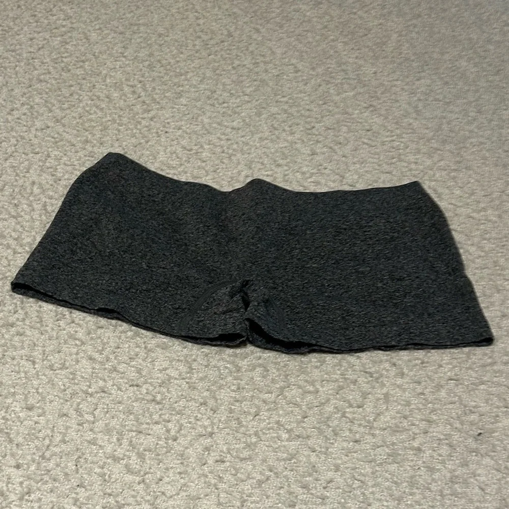 DARK GRAY BOY SHORTS | spandex material - Picture 4 of 5